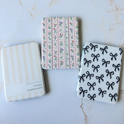 Moss & Margins Detachable Kindle Case With Hand Strap and Free Matching Insert