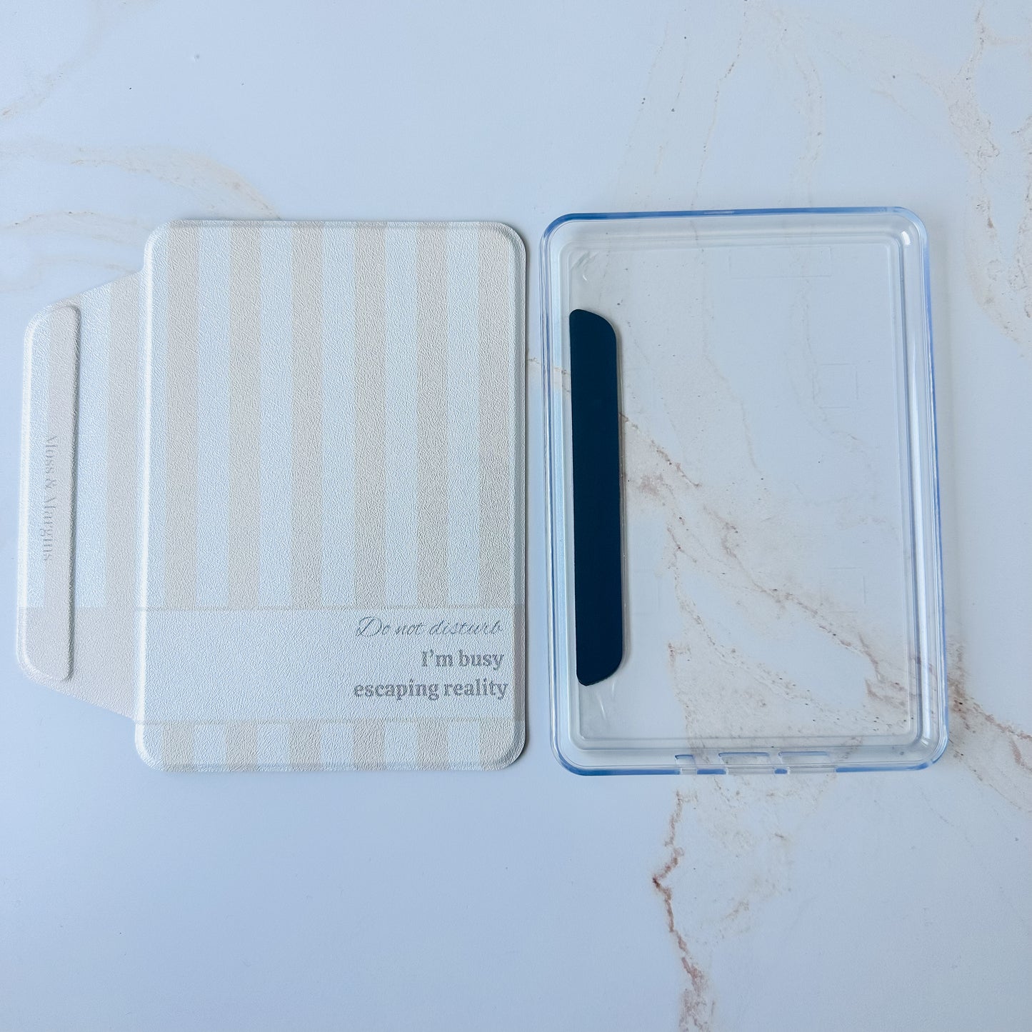 Moss & Margins Detachable Kindle Case With Hand Strap and Free Matching Insert