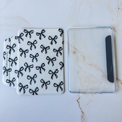 Moss & Margins Detachable Kindle Case With Hand Strap and Free Matching Insert