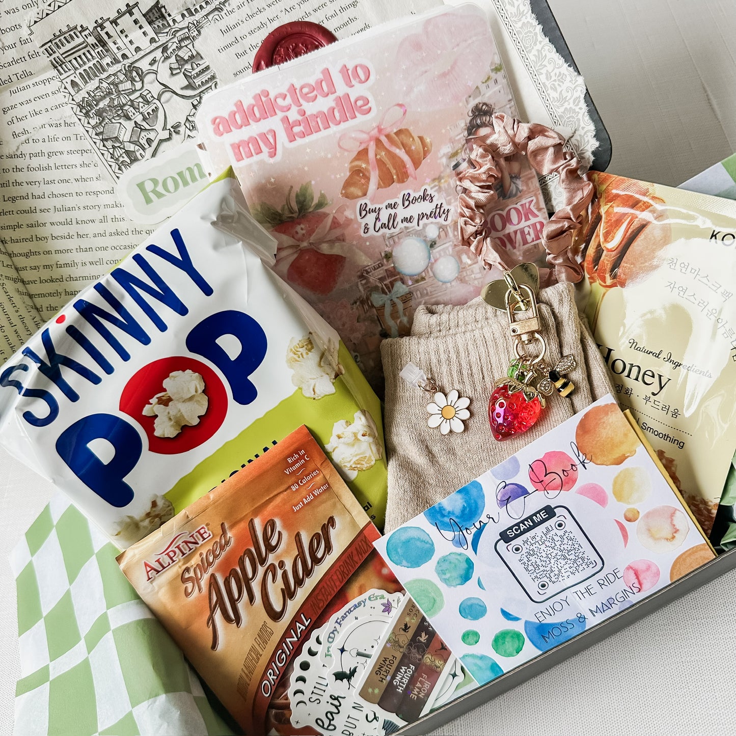 The Ultimate Cozy Kit: Blind Date with Kindle Accessories and E-Book Bundle Box