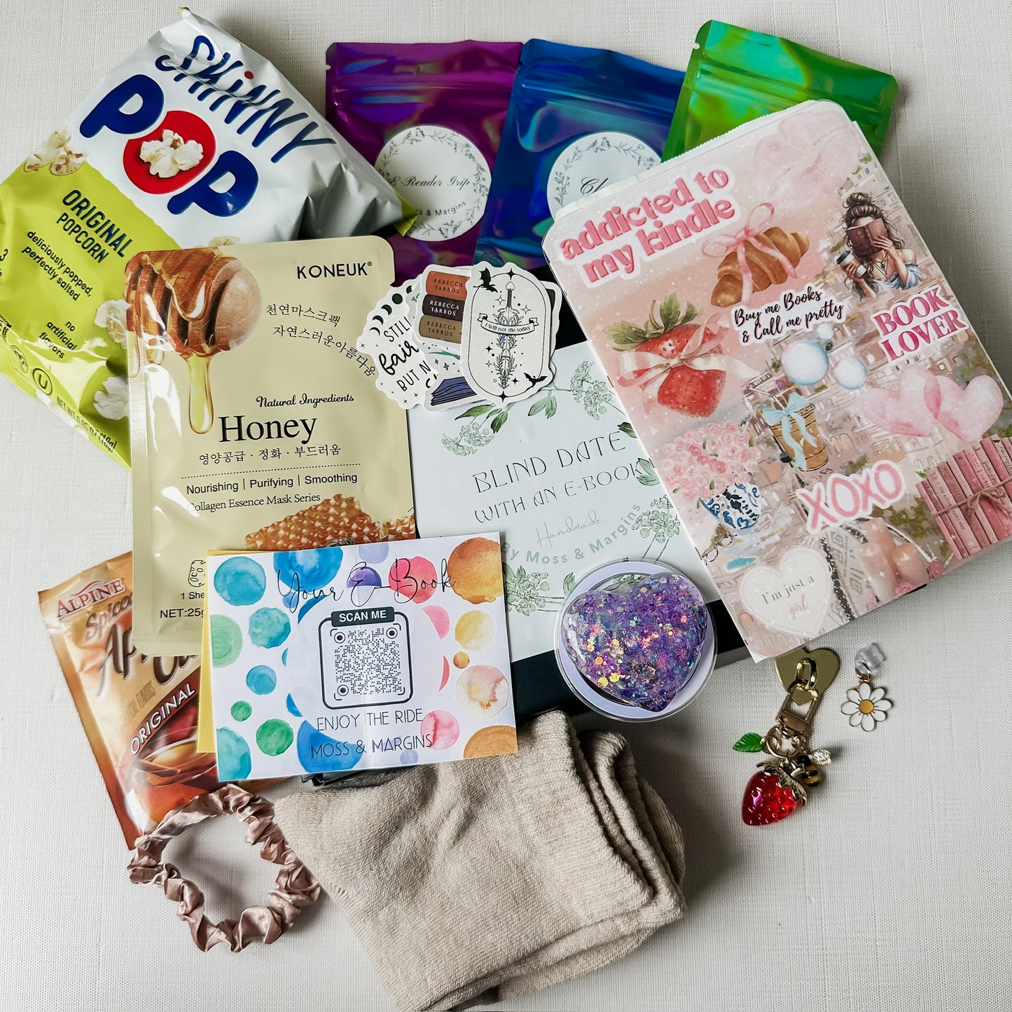 The Ultimate Cozy Kit: Blind Date with Kindle Accessories and E-Book Bundle Box