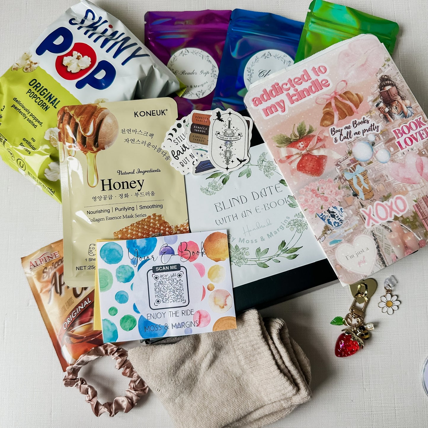 The Ultimate Cozy Kit: Blind Date with Kindle Accessories and E-Book Bundle Box