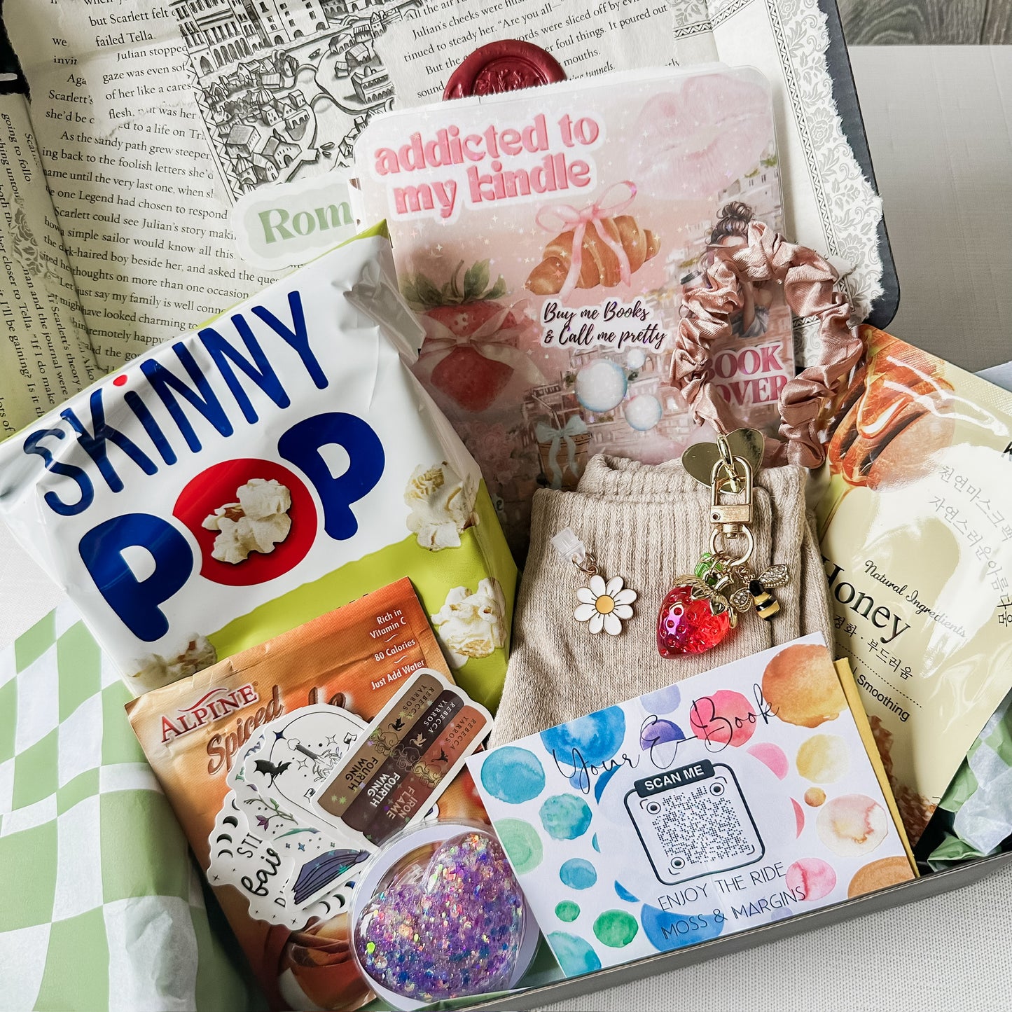 The Ultimate Cozy Kit: Blind Date with Kindle Accessories and E-Book Bundle Box
